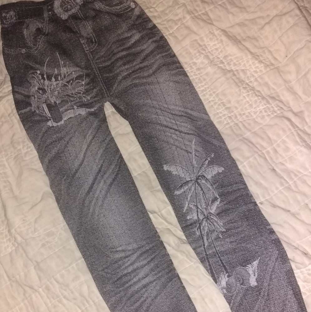 Chuns leggins size small